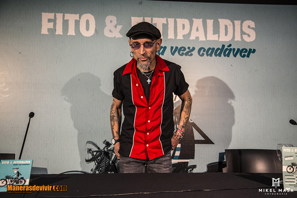 Fito Cabrales, Iñaki López