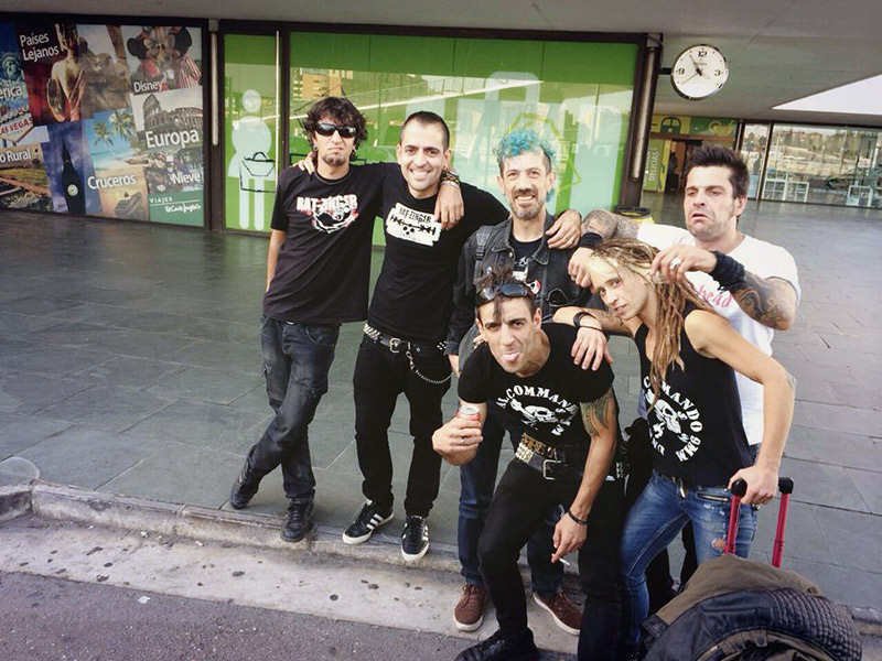 Abuelo (Canibal Producciones), Javi (Rat-Zinger y RadioCrimen), Manolo, Luis Punk (RadioCrimen), Podri (Rat-Zinger) y Leire (Rat-Zinger)