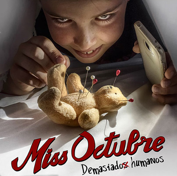 Portada de Sombras en la noche de Miss Octubre