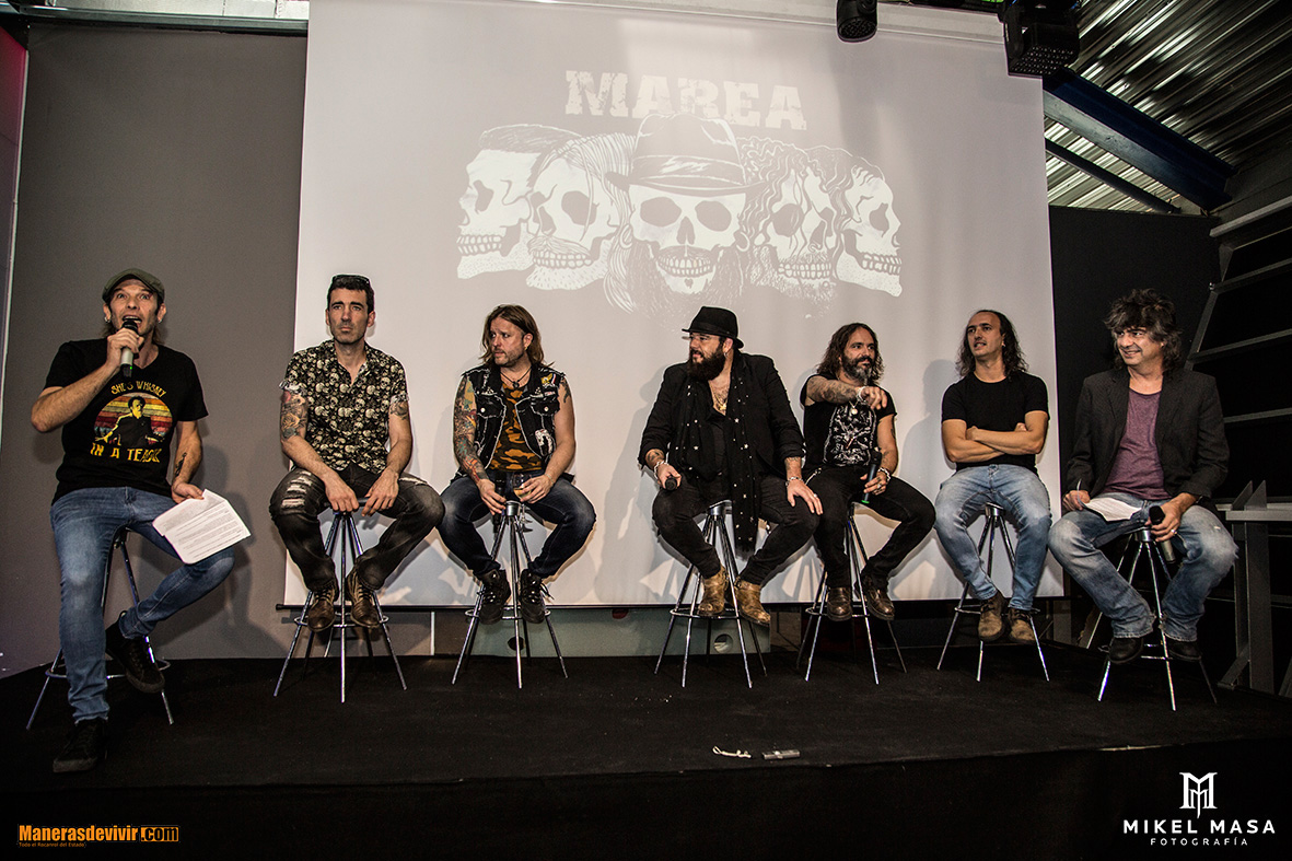 Los Kikes y Marea. Entrega Disco de Oro