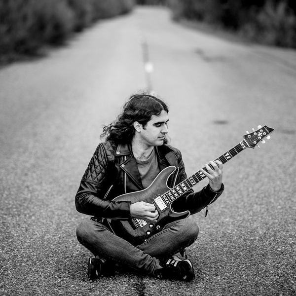 Sergio Mora - Portada